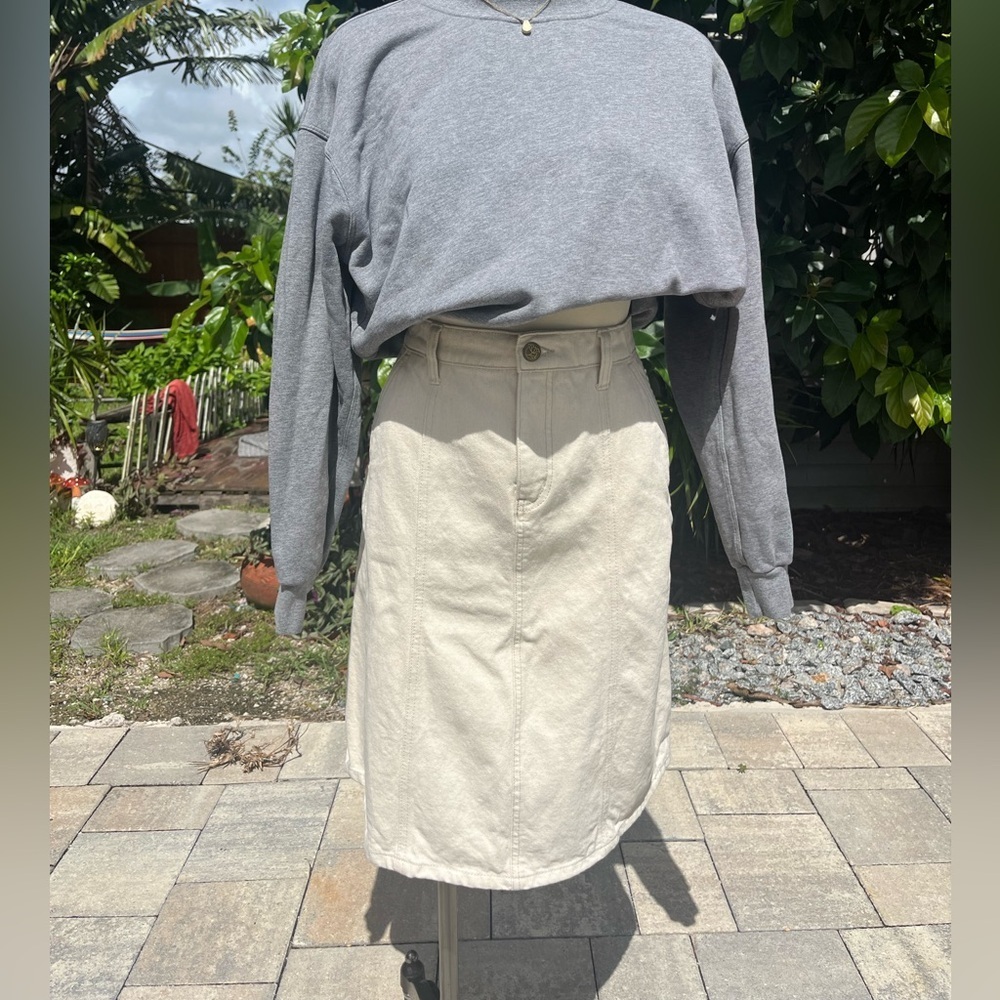 Draper James cream colored denim skirt - Picture 4 of 7